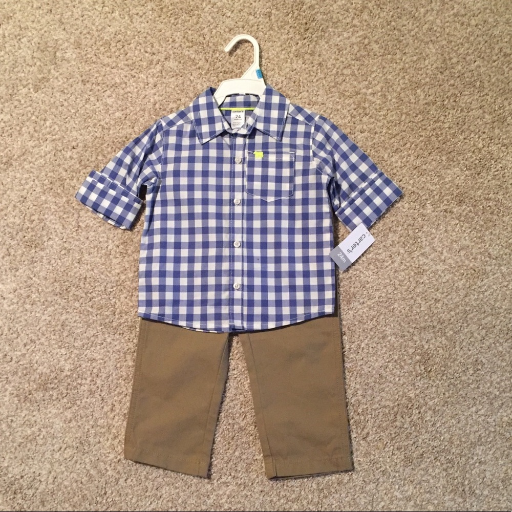 NWT. Carters Boys 2 Piece Set